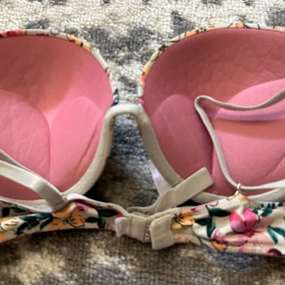Pink by Victoria Secret Women's Wear Everywhere Super Push Up Bra 34C - Picture 2 of 5